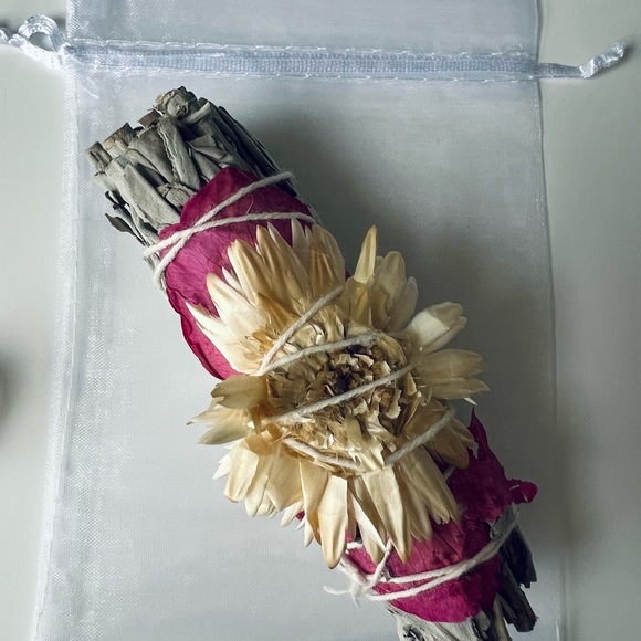 Sage & Crystal Gift Bundle - Picture 8 of 8